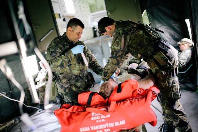 Na plnění úkolů se podílely také prvky zdravotnického zabezpečení, rozvinula se Role 1, včetně převazovny POP