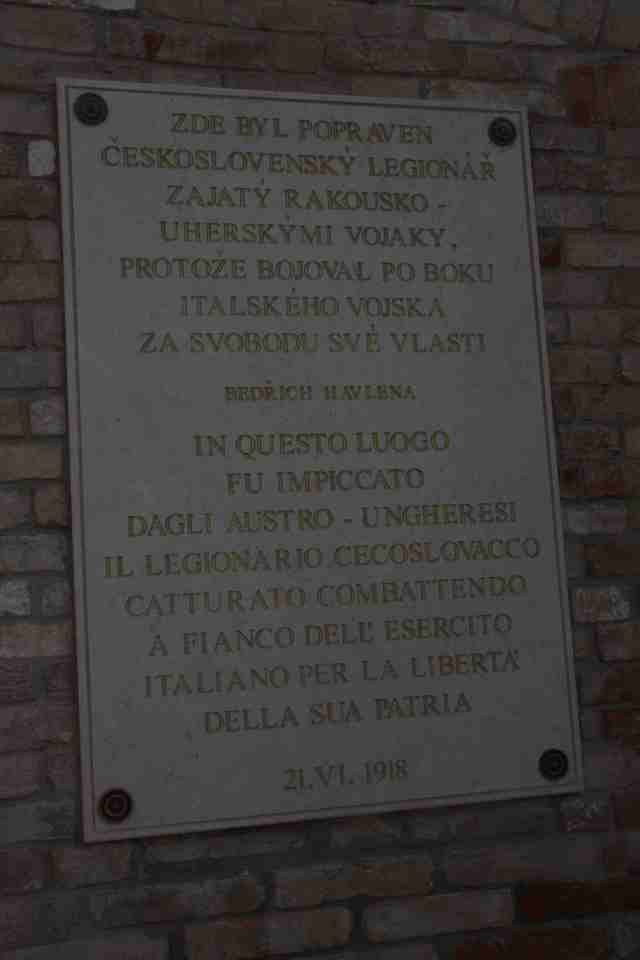  Pamětní deska popravy Bedřicha Havleny