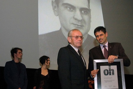 Cenu za Otakara Rambouska převzal jeho švagr Bohumil Fojt