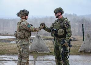 Otázky a odpovědi - DCA upravuje především právní postavení příslušníků ozbrojených sil USA (průběžně aktualizováno)
