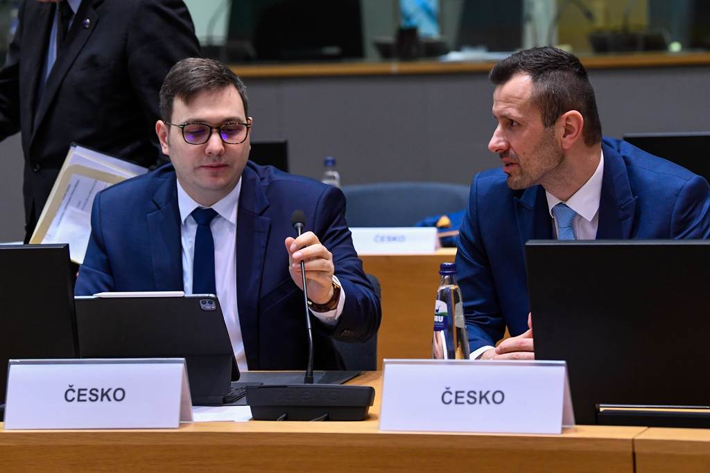 Jednání Rady pro zahraniční věci (FAC) - zleva ministr zahraničních věcí Jan Lipavský a náměstek ministryně obrany Daniel Blažkovec