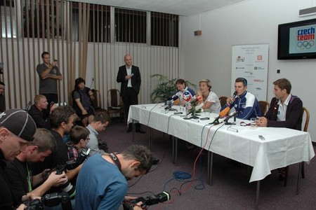 Z tiskové konference