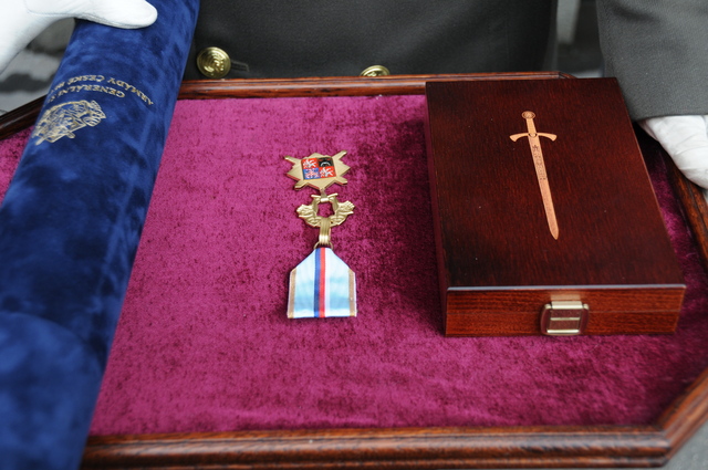 Medaile Za zásluhy I. stupně pro mjr. Šebrleho