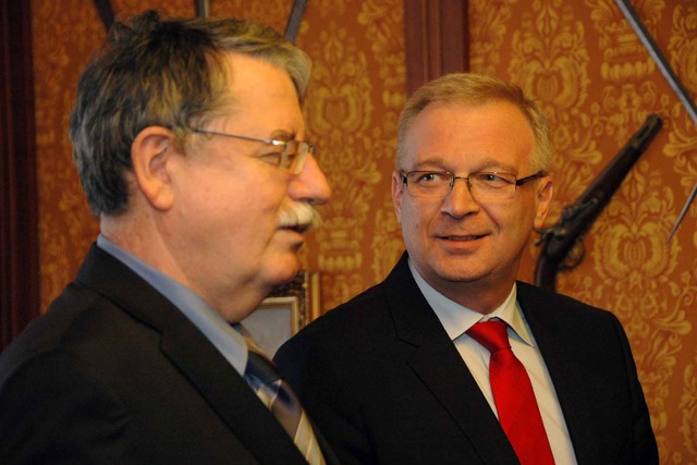 Ředitel NBÚ Dušan Navrátil a ministr obrany Vlastimil Picek