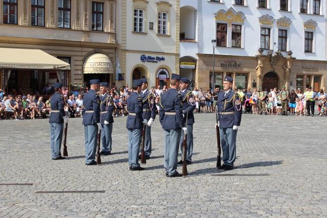 Exhibiční vystoupení jednotky Čestné stráže AČR