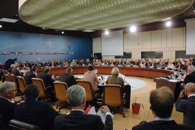 Z jednání ministrů obrany NATO v Bruselu