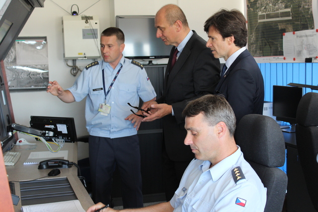 Seznámení s problematikou řízení letového provozu na řídící věži pardubického letiště