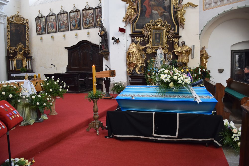 Pohřeb generála Gablecha 4