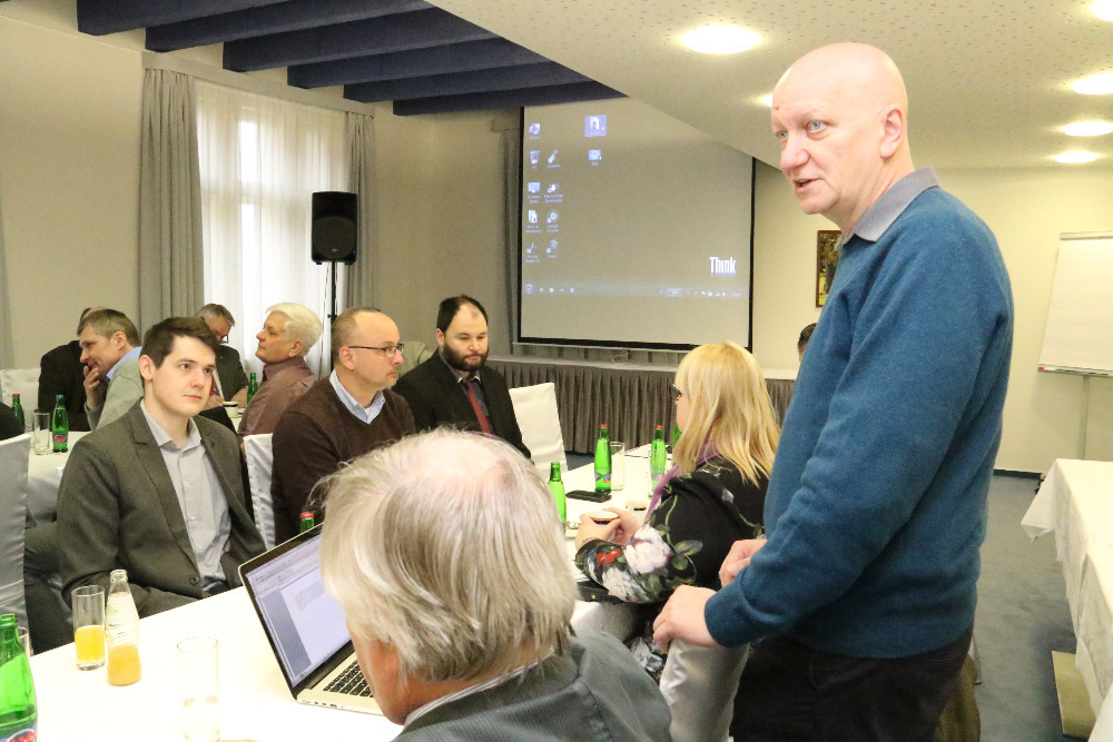K účastníkům promluvil i rektor ČVÚT Vojtěch Petráček