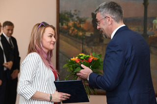  Ministr Metnar gratuluje k 7. místu na MS Nikol Kučerové 