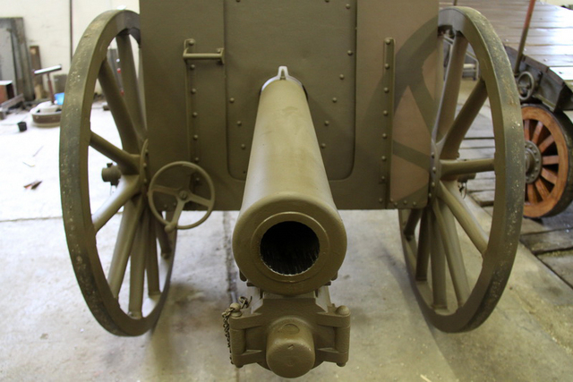 Těsně před dokončením restaurátorských prací: 7,5cm polní kanón d/29 vz. 11 (4)