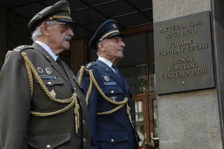 Zavzpomínali také zástupci veteránských organizací