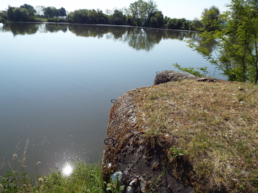  Dyjákovice - bunkr s poz. ( řopík ) 