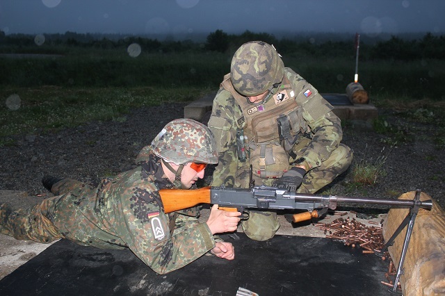  Z ostrých střeleb, obr. 2