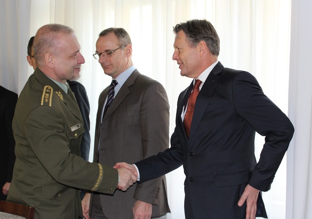 Generál Baloun s přidělenci hovořil o aktuálním dění v Armádě ČR