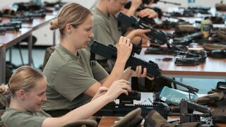 Ilustrační obrázek ke článkuLéto v maskáčích: Středoškoláci mají za sebou první týden dobrovolného vojenského cvičení