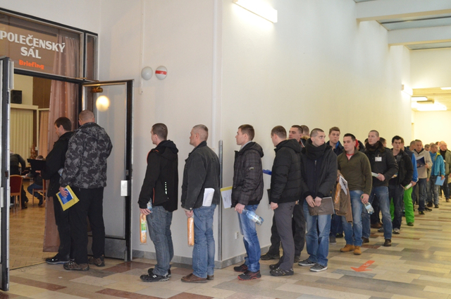 Na 550 civilistů nastoupilo 4. ledna do kurzů základní přípravy