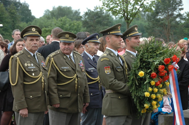Památce obětí lidické tragédie se poklonili i zástupci veteránských organizací
