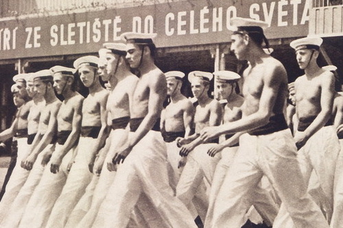 Stvoření mýtu: čs. armáda na X. všesokolském sletu v roce 1938 