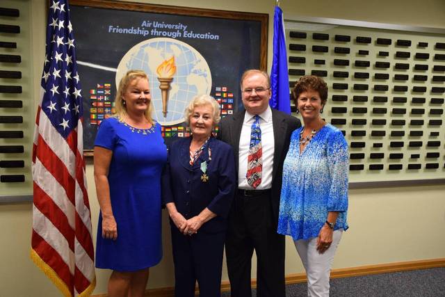 Eva Newmanová s rodinou