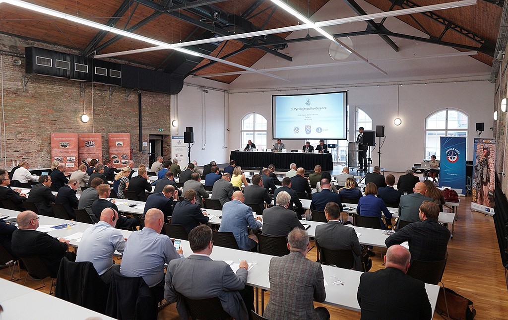 Ze 3. vyzbrojovací konference, která se uskutečnila v rámci odborných doprovodných programů v rámci Dnů NATO v Ostravě