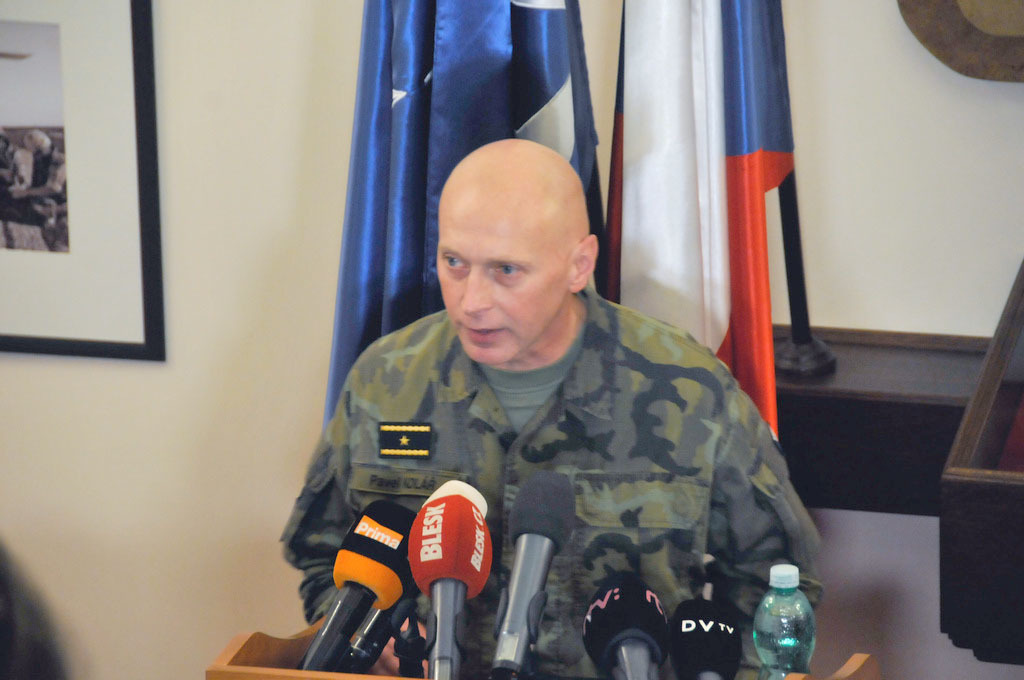 Ředitel Specálních sil brigádní generál Pavel Kolář informoval o podrobnostech incidentu a výcviku, který vedou čeští speciálové v Afghánistánu