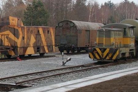 V Lešanech se pracuje na nové podobě vojenských vlaků i bunkrů