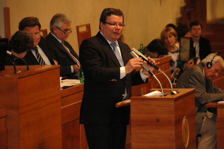 Zahraniční mise na roky 2013 a 2014 schválil i Senát 2