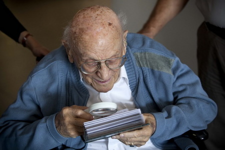 Dan Yaalon byl členem skupiny zhruba dvaceti dětí, které vycestovaly v roce 1941 z Dánska do Palestiny. Moment odjezdu byl zároveň momentem, kdy ztratil kontakty na české kamarády, kteří zůstali v Dánsku 