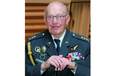 Zemřel druhoválečný veterán Jaroslav Hofrichter, příslušník 311. bombardovací perutě RAF