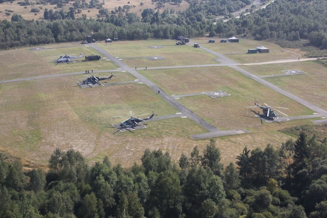 Na Forward Arming and Refueling Point (FARP) Libavá jsou umístěny vrtulníky Mi-24/35 