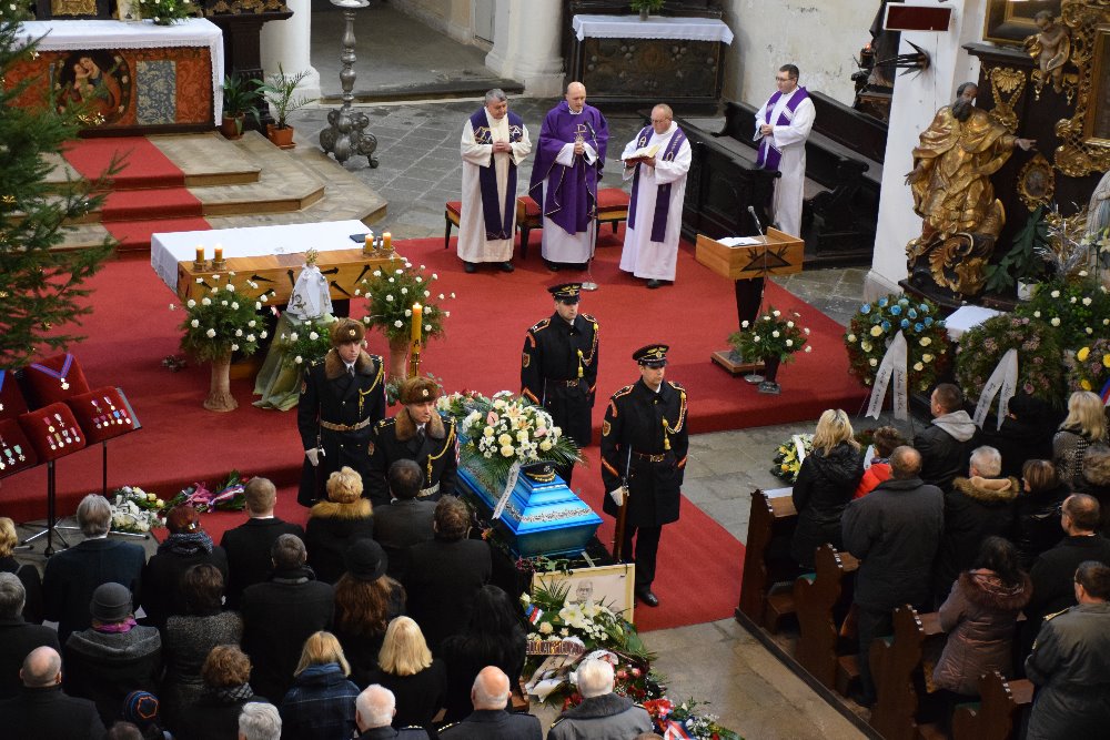 Pohřeb generála Gablecha 6