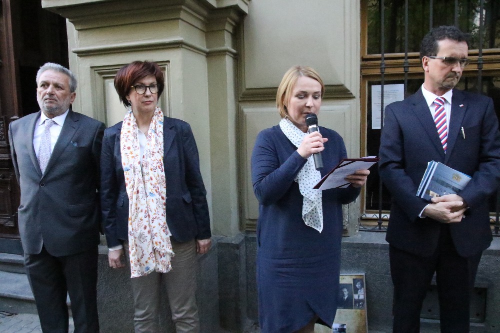 Náměstkyně Alena Netolická a poslankyně a starostka Prahy 2 Jana Černochová během slavnostního projevu