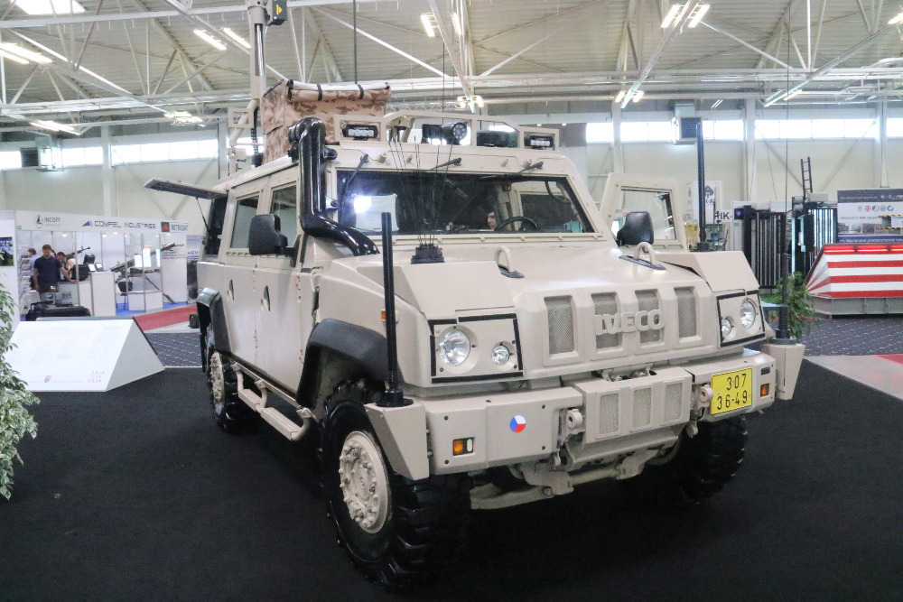 Víceúčelové vozidlo Iveco – ISR s průzkumnou nástavbou