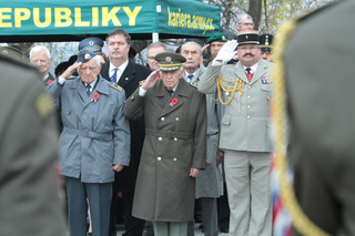  Na Vítkově byli přítomni i druhováleční veteráni