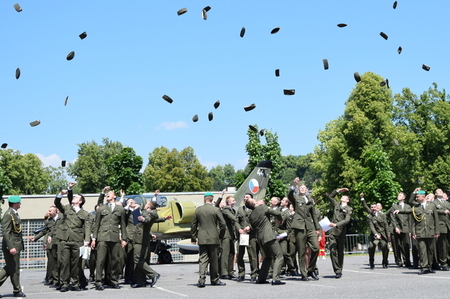 Nad Moravskou Třebovou vylétlo 75 vojenských lodiček
