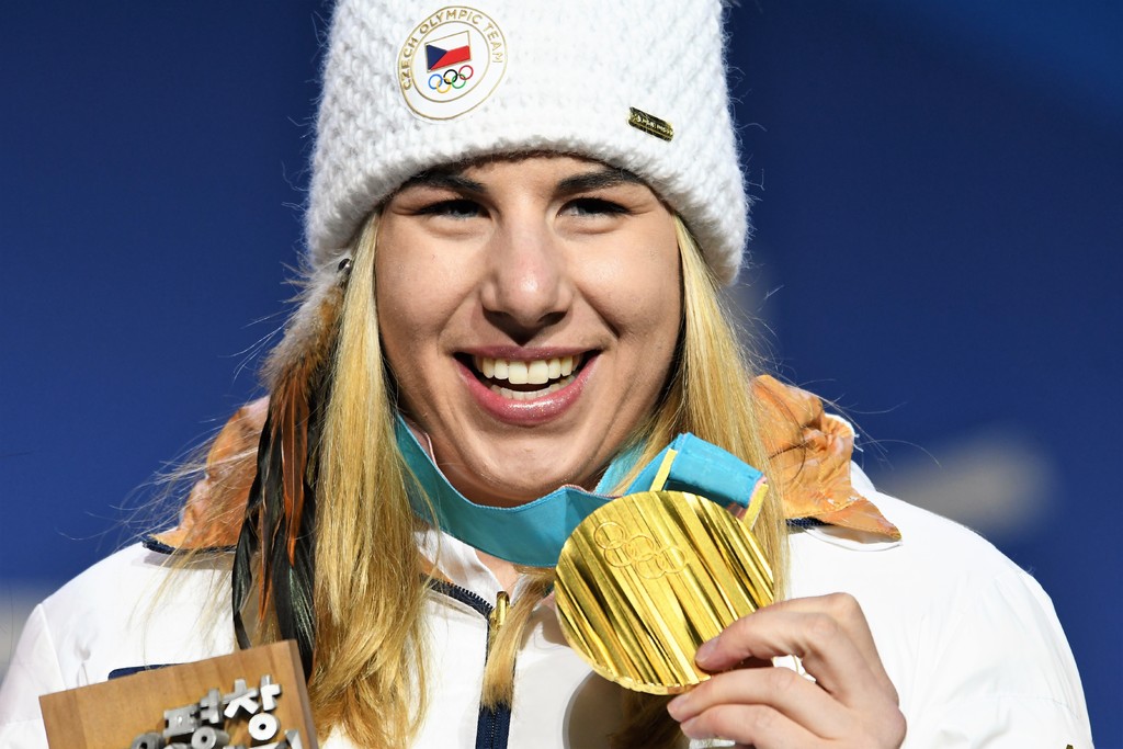 Ester Ledecká vybojovala fantastickou jízdou zlatou medaili v Super-G