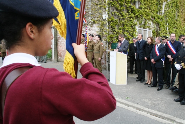Památce našich veteránů se přišli poklonit i mladí Britové