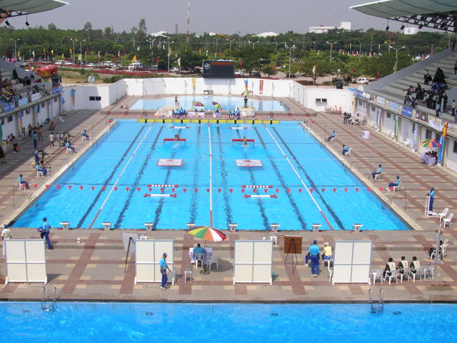 Bazén s překážkami 