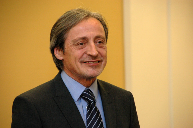 Ministr obrany při projevu