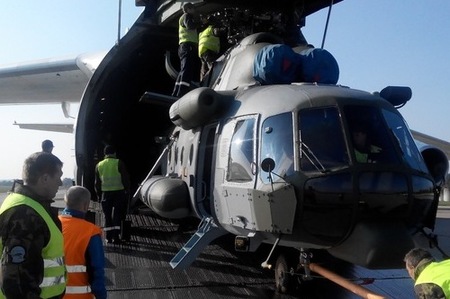 Vrtulníková jednotka z Náměště vyrazila cvičit do Španělska letecky i po zemi