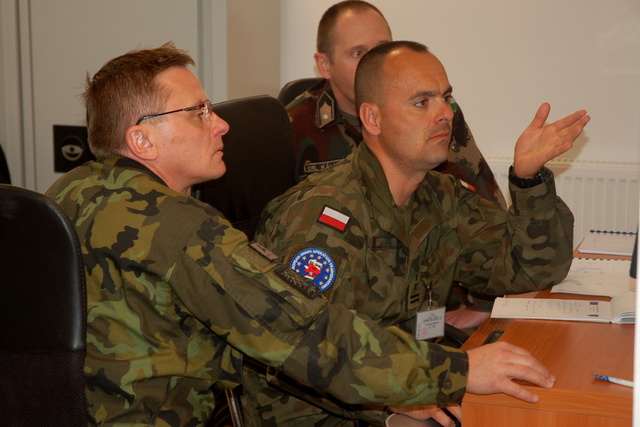  Příslušníci jedné ze složek operačního velitelství – odboru plánování