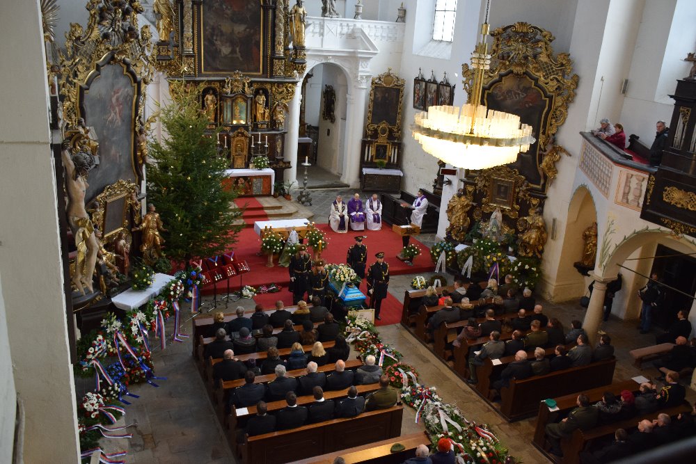 Pohřeb generála Gablecha 7