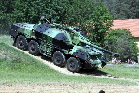 Houfnice DANA ráže 152 mm