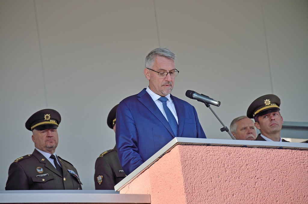 Ministr obrany Lubomír Metnar při projevu