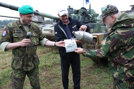 Křest knihy V. Franceva – zleva A. Knížek, P. Sobotka a V. Francev