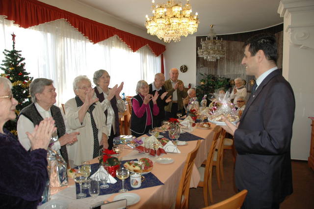 Váleční veteráni se s Michaelem Hrbatou loučili opravdu přátelsky