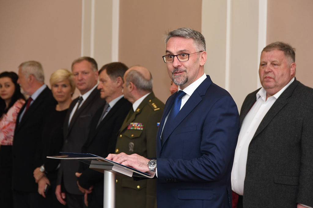  Ministr obrany sportovcům i trenérům za jejich výsledky poděkoval 