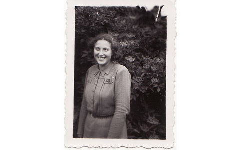 Suse Böhmová, cca 1941, poblíž Naestvedu, Dánsko