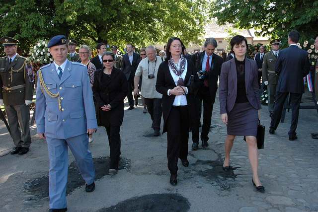 Předsedkyně Poslanecké sněmovny Miroslava Němcová a další hosté